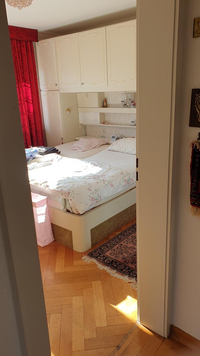 Schlafzimmer Eltern.jpg