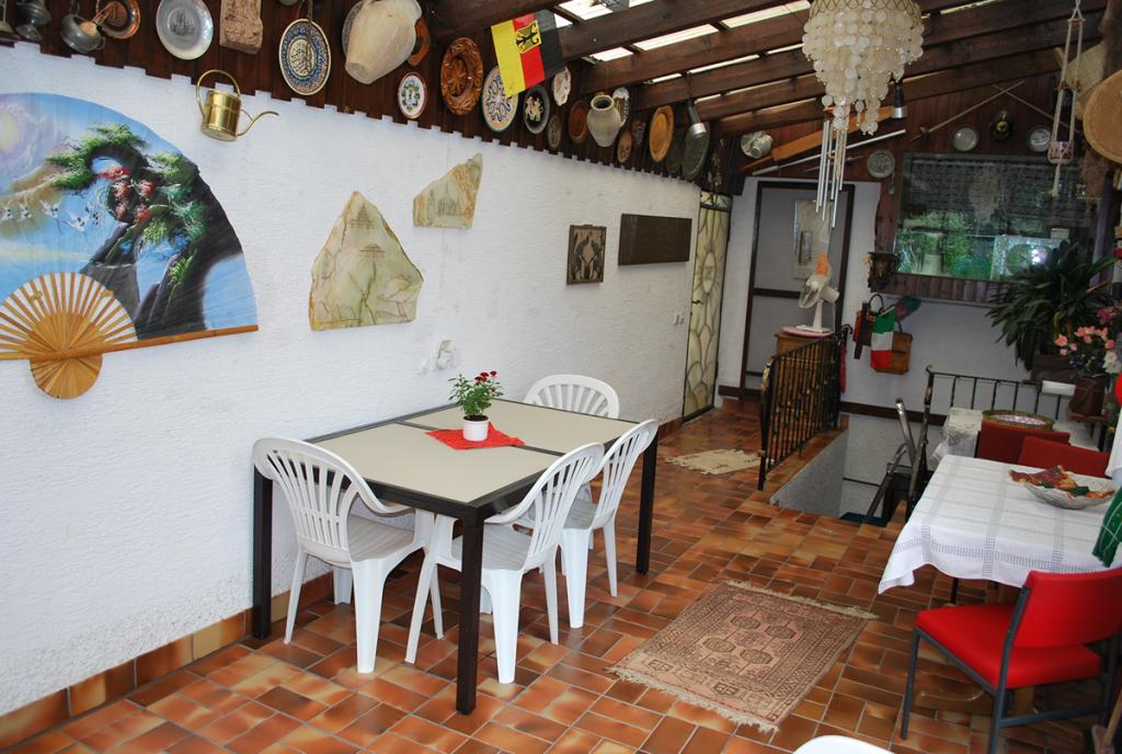 Wintergarten von Garten aus.JPG