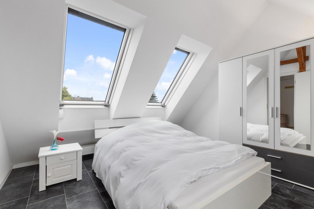 Schlafzimmer - DG