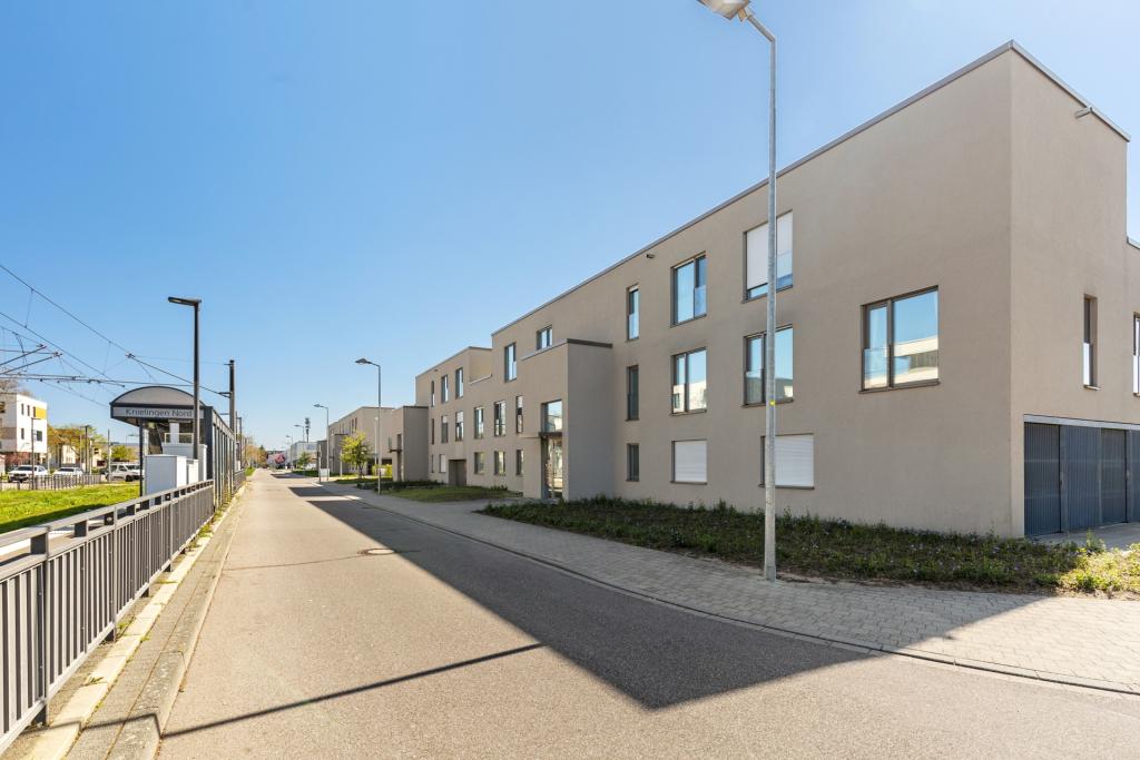 Hausansicht und Umgebung