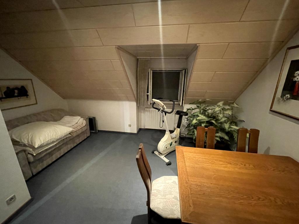 Zimmer 3 - wird geräumt - weitere Ansicht