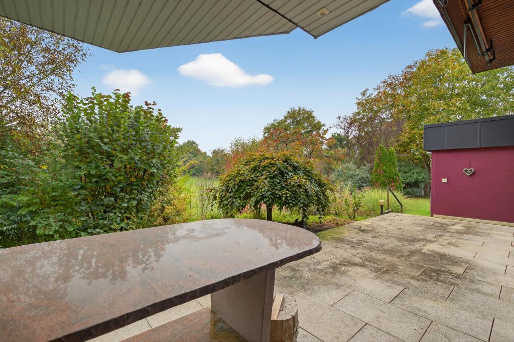 Terrasse mit unverbautem Blick