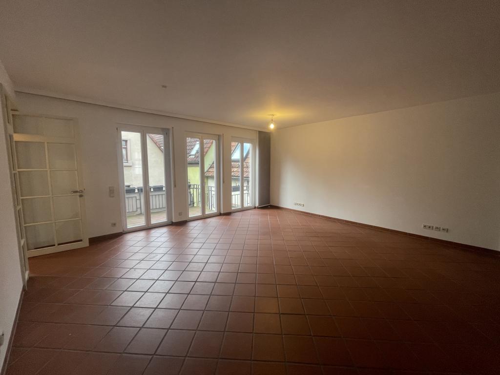 172 m² Wohnen wie im Stadthaus – mitten in der Ettlinger Innenstadt - Foto 5
