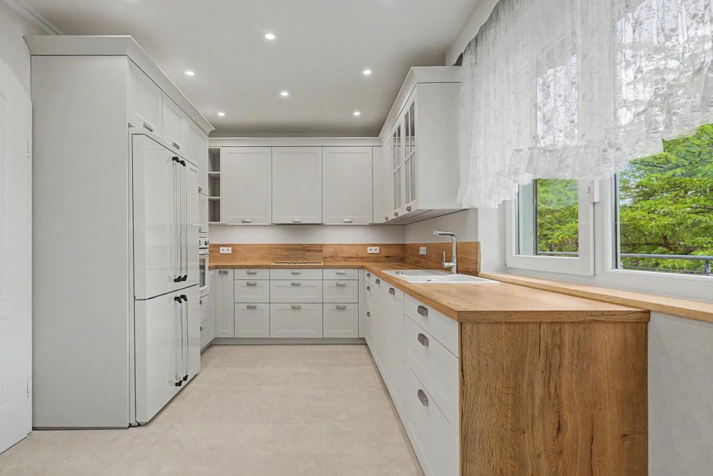 Exklusives Wohnen auf 176 m² – Penthouse mit 2 Terrassen, Kamin und neuer Einbauküche - Photo 2