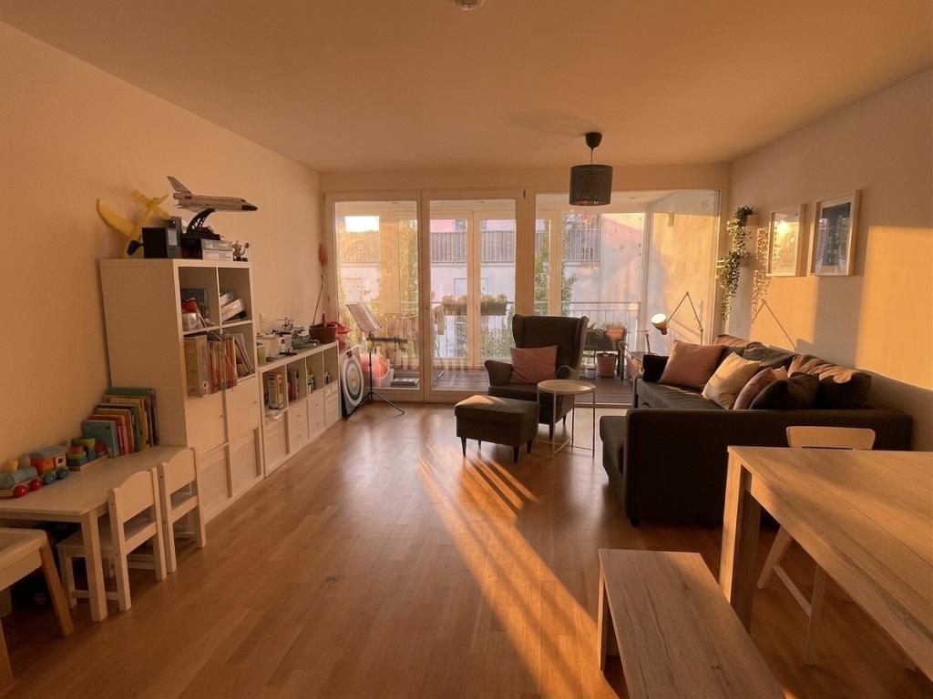 Moderne 3-Zimmer-Wohnung mit Wintergarten und Tiefgaragenstellplatz nähe Ludwigsplatz – frei ab 01.08.2026 - Photo 1