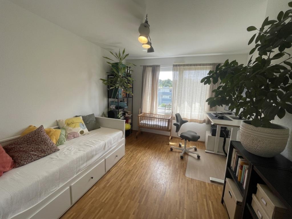 Exklusive 4-Zimmer-Wohnung mit 144 m² Wohnfläche und Dachterrasse in familienfreundlicher Lage - Foto 3