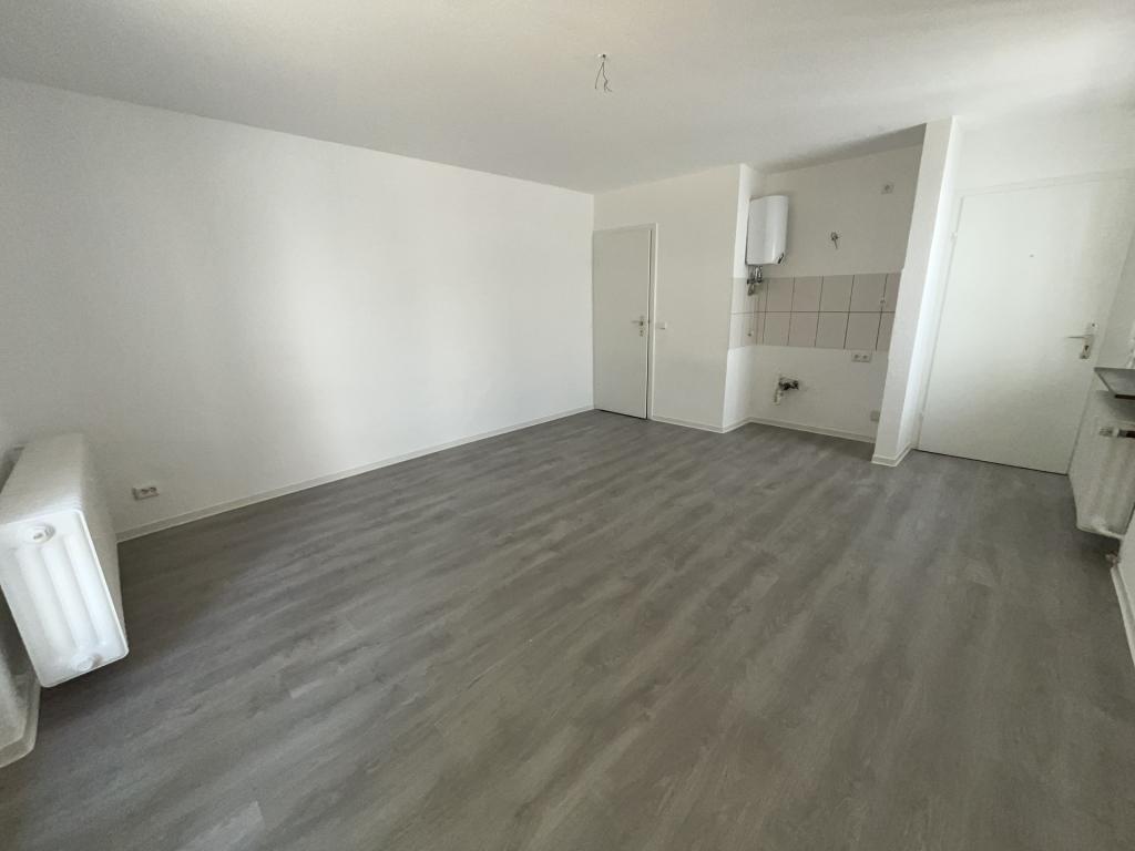 Frisch saniertes 1-Zimmer-Apartment mit großer Terrasse – Ruhige Oase in Innenstadtlage - Photo 3
