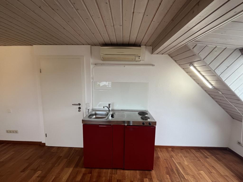 Helle und bezugsfreie 2-Zimmer-Wohnung mit Kochnische in Ettlingen-Spessart - Photo 1