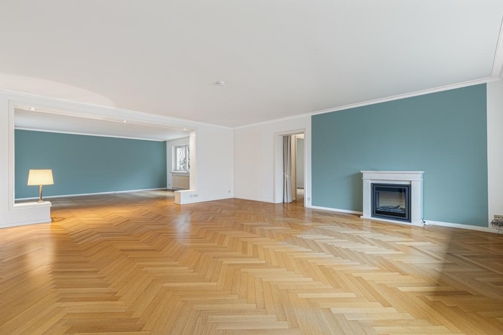 Exklusive & großzügige 3 Zimmer-Whg. in prominenter Lage in Baden-Baden! Mit Aufzug & TG-Stellplatz! - Foto 1