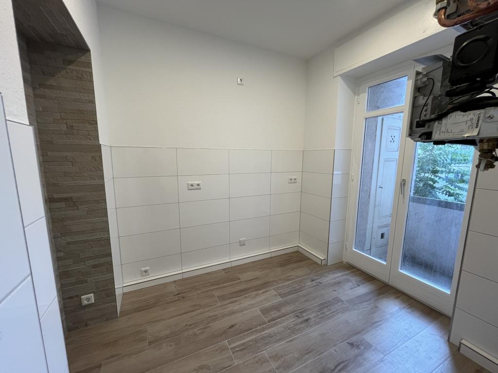 Ihr neues Zuhause in der Oststadt – sanierte 3-Zimmer-Altbauwohnung mit Loggia - Photo 2