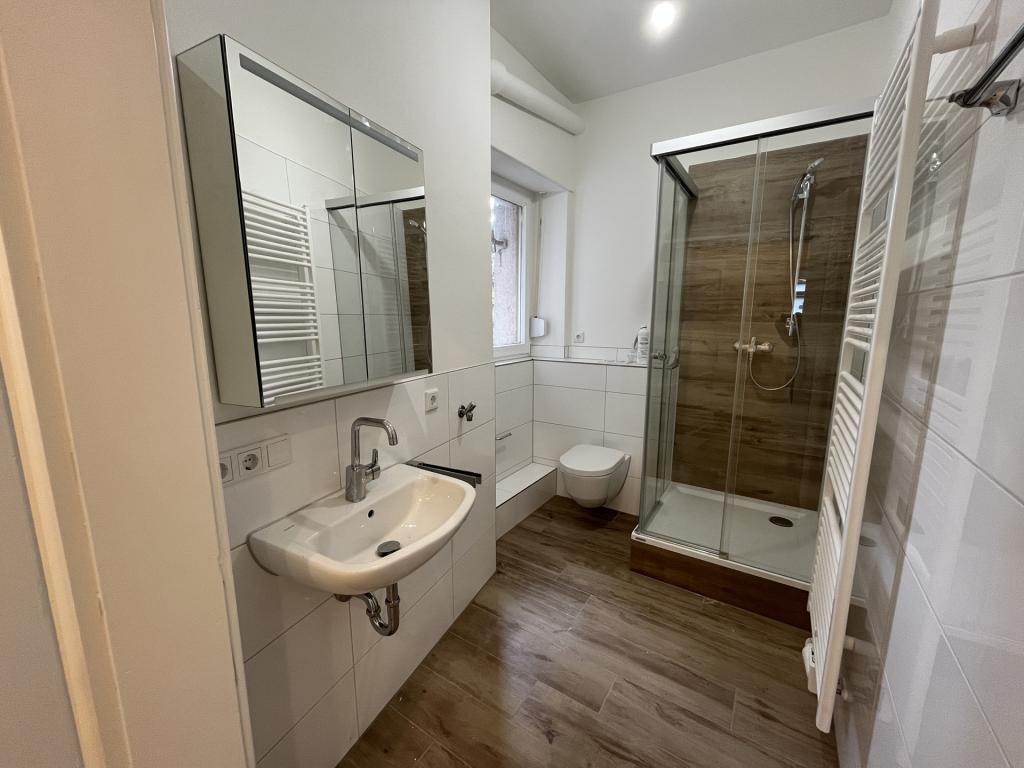 Ihr neues Zuhause in der Oststadt – sanierte 3-Zimmer-Altbauwohnung mit Loggia - Photo 4