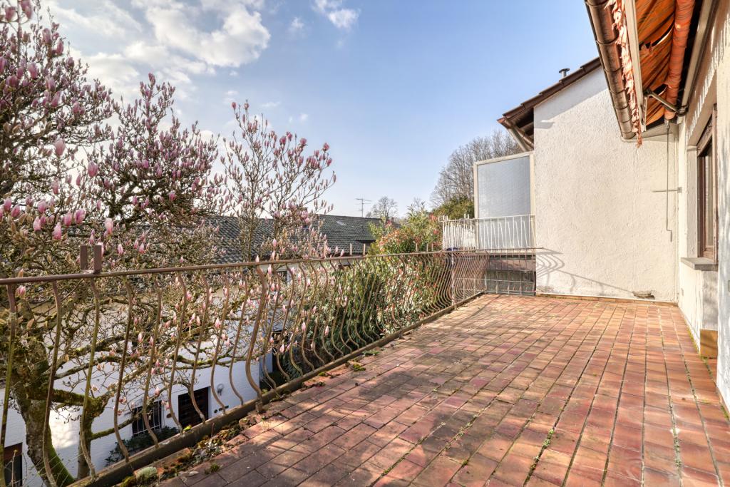 Renovierungsbedürftiges Reihenmittelhaus mit viel Potenzial in Oberbeuern