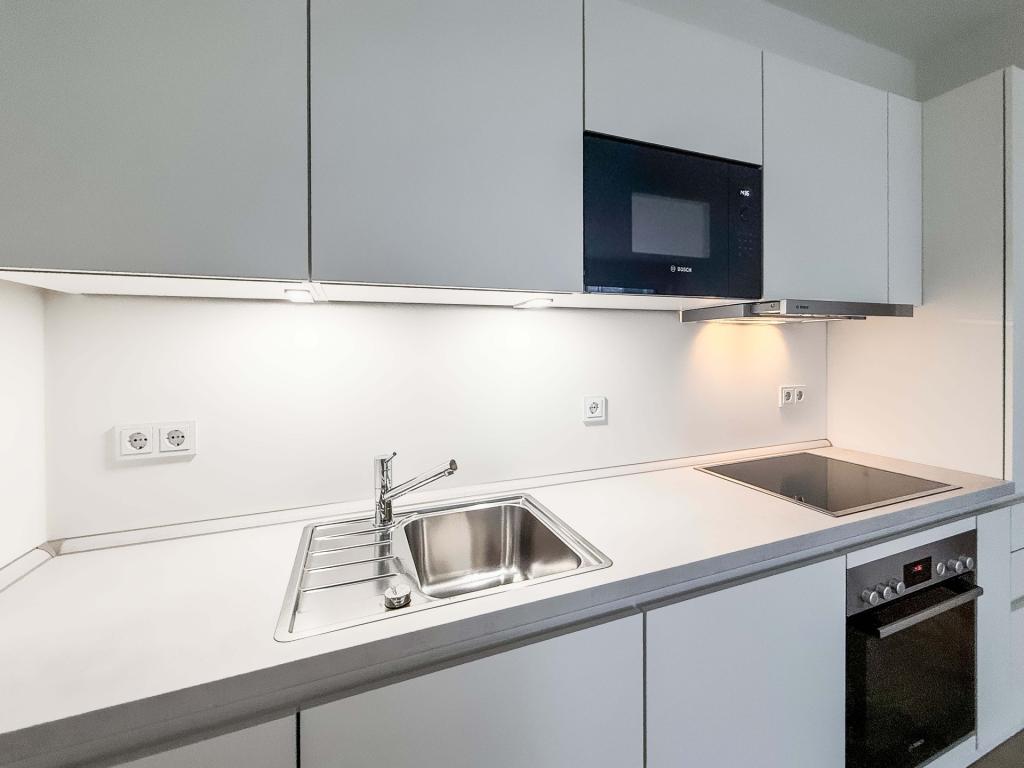 Erstbezug: Hochwertiges Apartment mit Garten in beliebter Lage von Oberkassel - Foto 3