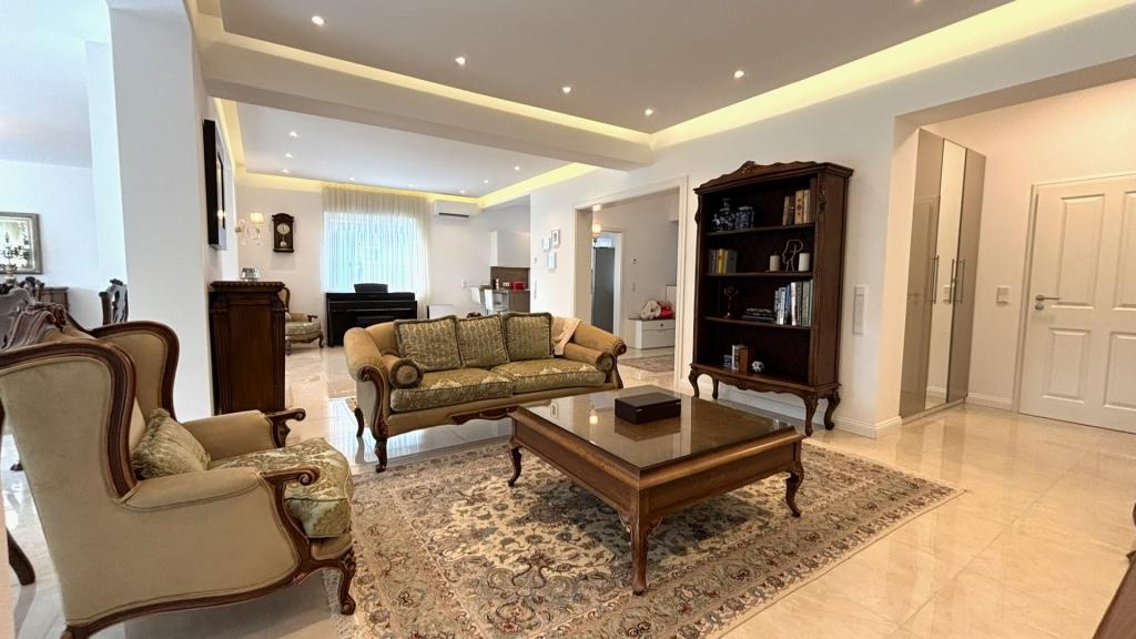 Einfamilienhaus mit traumhaftem Garten in Lohausen - Foto 1