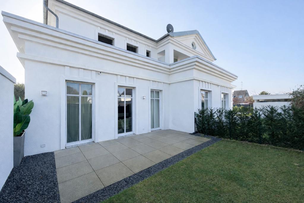Exklusive Doppelhaushälfte mit luxuriöser Ausstattung, Einbauküche und eigenem Garten! - Photo 3