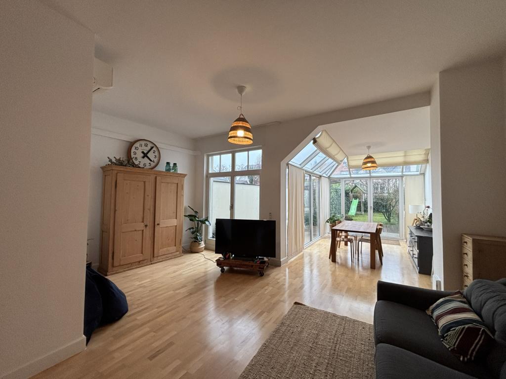 Life Style Townhouse im Herzen von Kaiserswerth! Junge 6-Zi-Stadtoase für Familien! - Photo 1