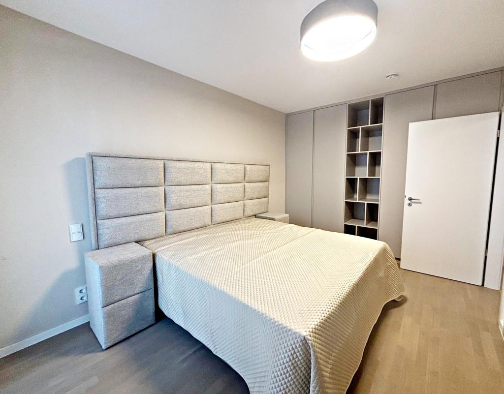 Hochwertig möblierte 2-Zimmer-Wohnung mit großzügigem Balkon - Photo 3