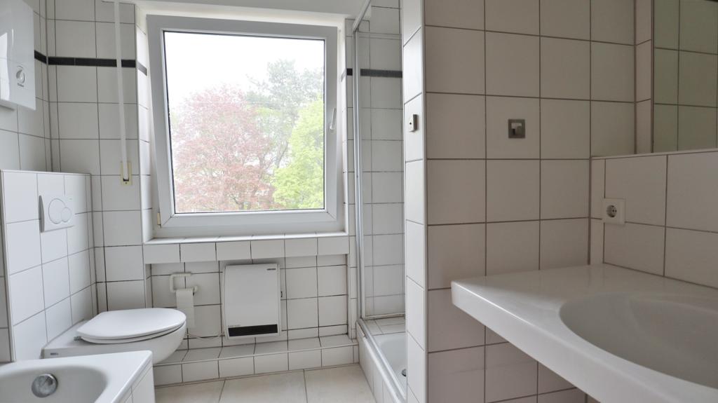 Helle, frisch renovierte 3-Zimmer-Wohnung in ruhiger Lage von Ratingen-Lintorf - Photo 3