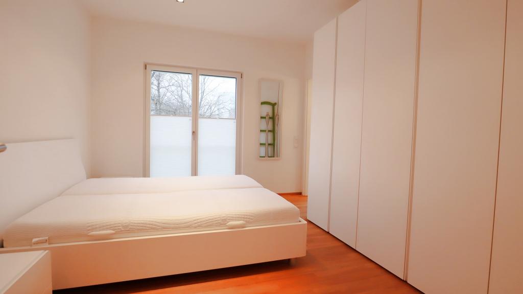 Stilvolle 4-Zimmer-Wohnung mit zwei Balkonen in familienfreundlicher Lage - Foto 1