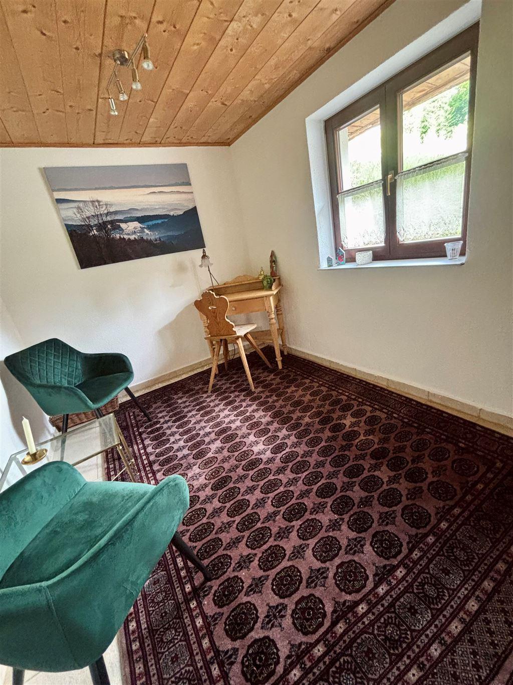 Büro EG