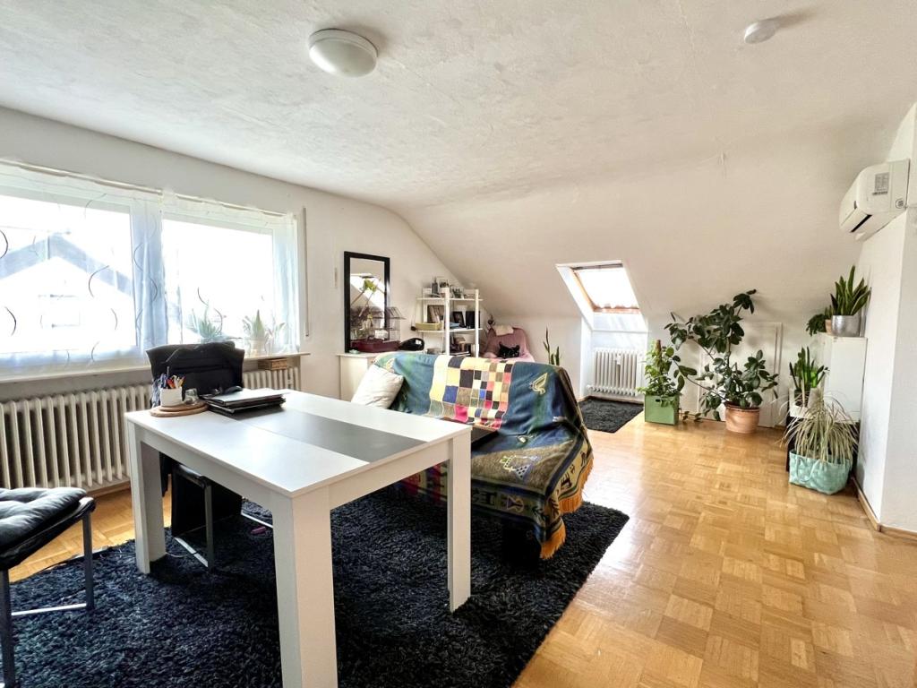 Wohn-/Esszimmer