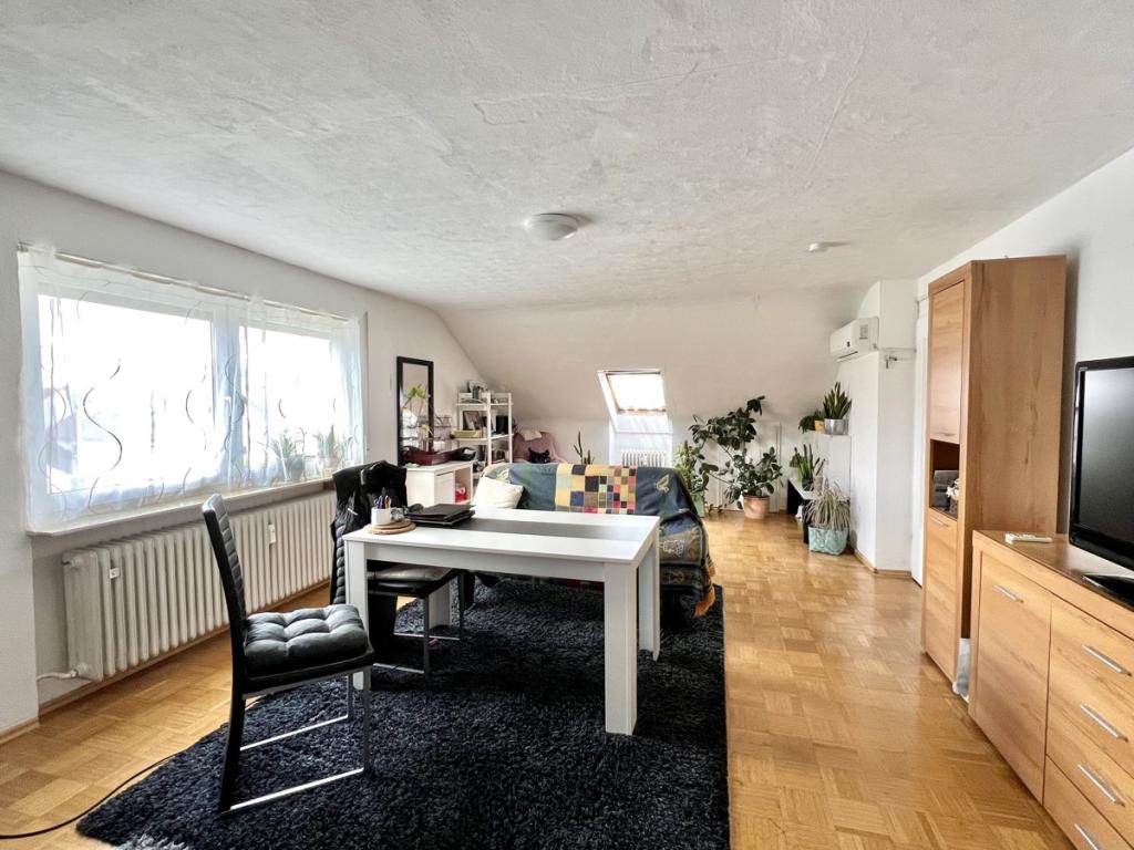 Wohn-/Esszimmer