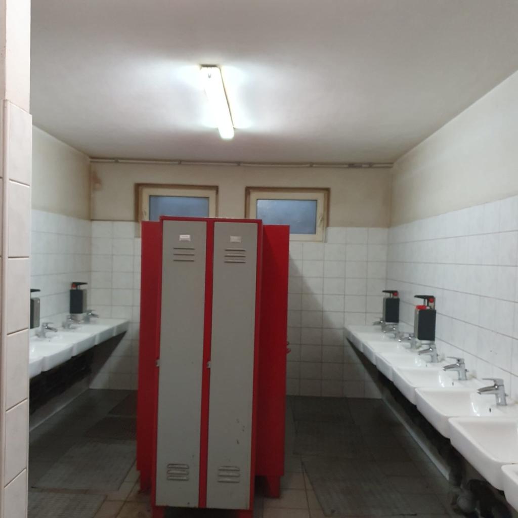 647fe6f9-a357-48b9-ab46-3c18d41848f6.jpg