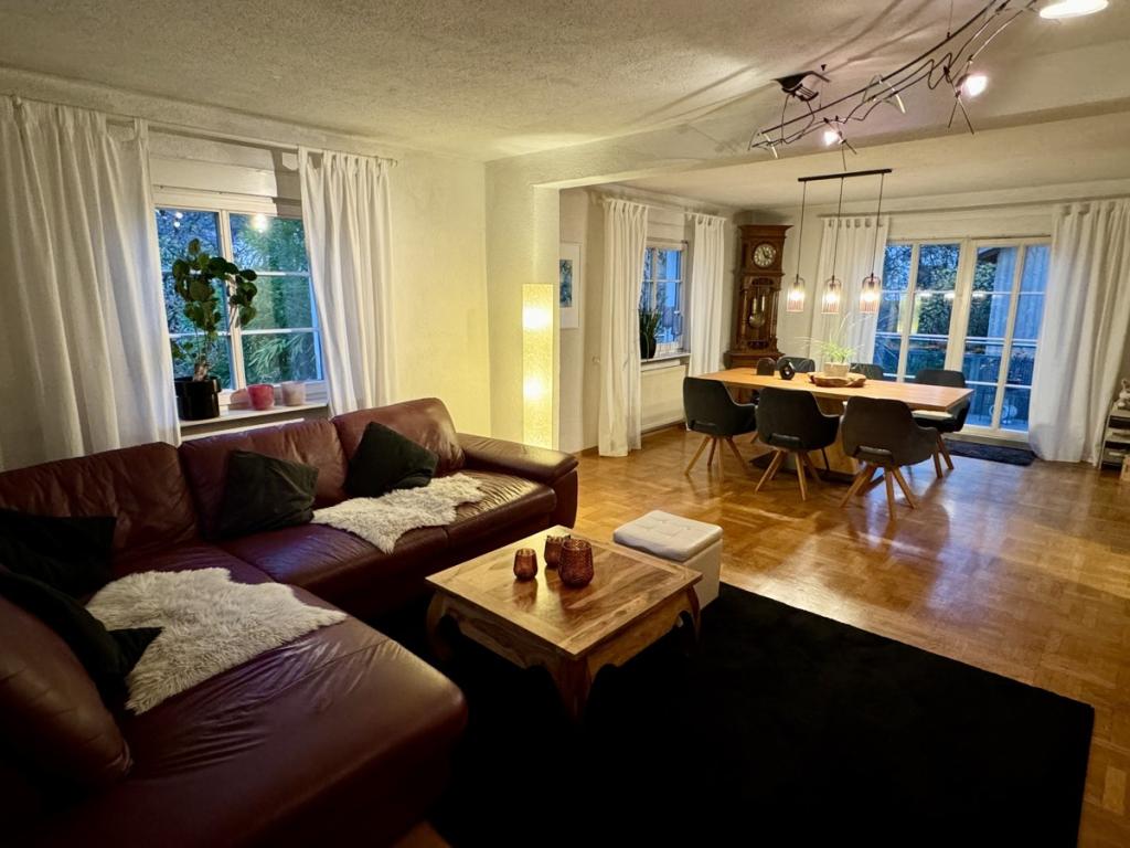 Wohn- und Esszimmer