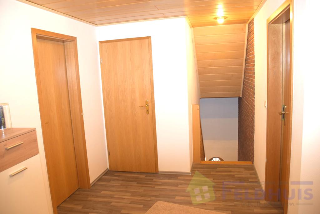 Flur DG Wohnung 3