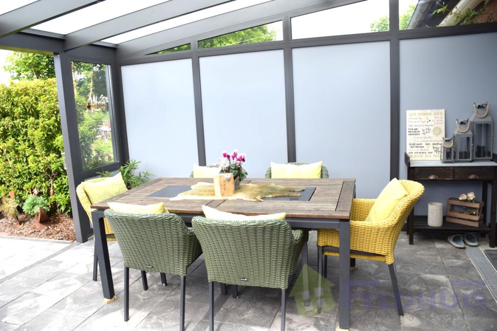Wohnung 1 Überdachte Terrasse