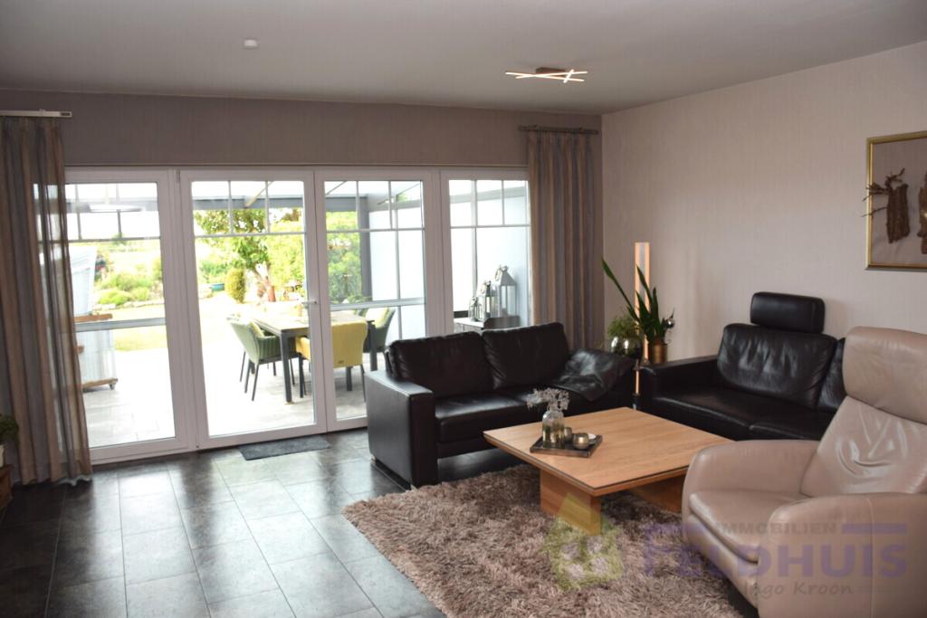 Wohnzimmer Bild 1