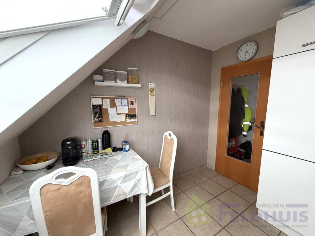 Charmante 2-Zimmer-Obergeschosswohnung mit Balkon in Moormerland-Veenhusen! - Foto 3