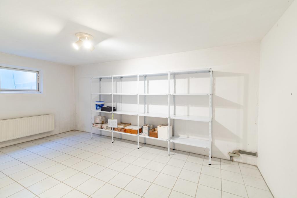 gepflegter Abstellraum im Keller