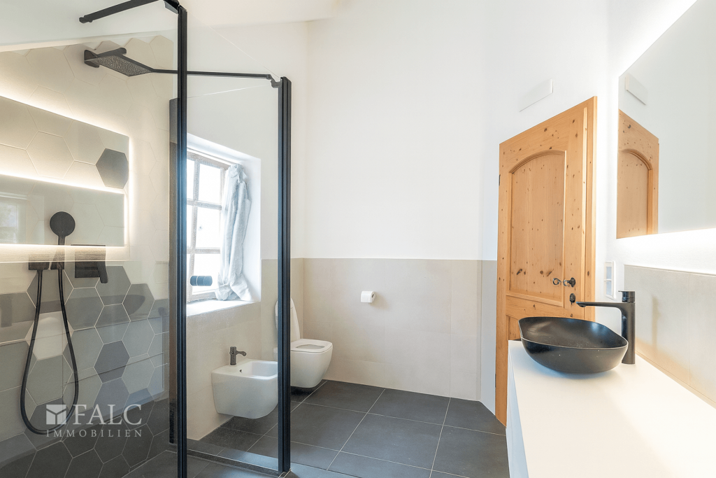 Badezimmer DG