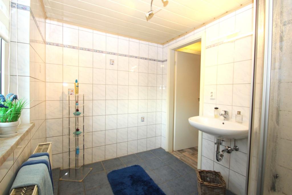 … mit Fenster und viel Platz