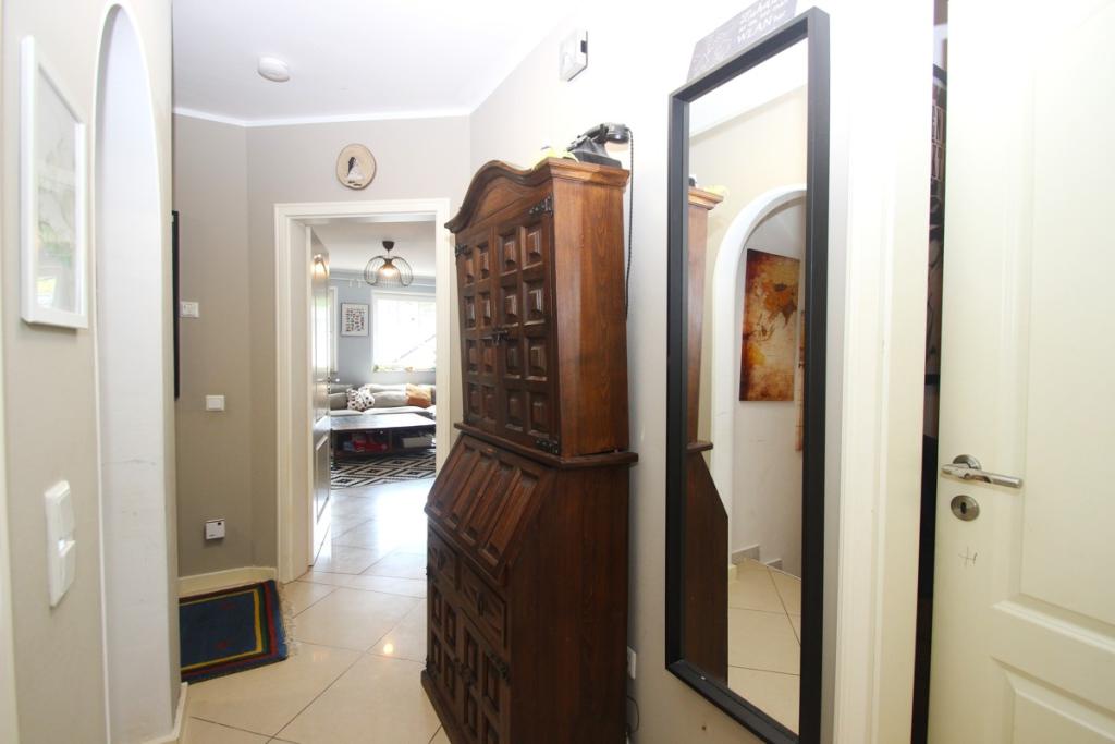 ...mit Platz für eine Garderobe