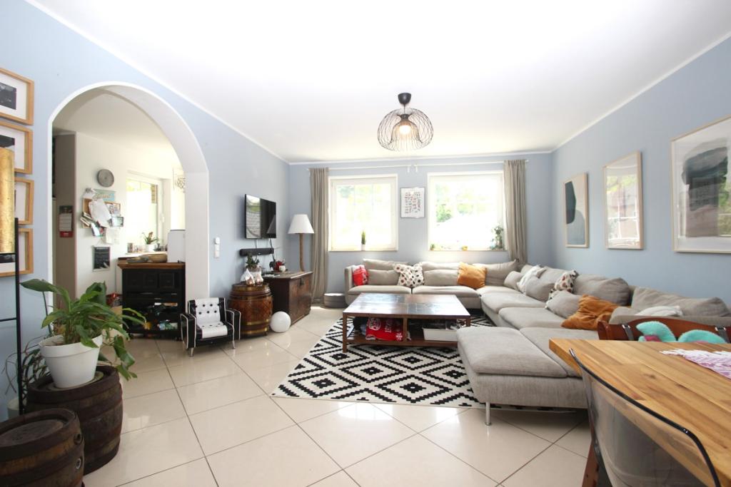 Das lichtdurchflutete Wohnzimmer 