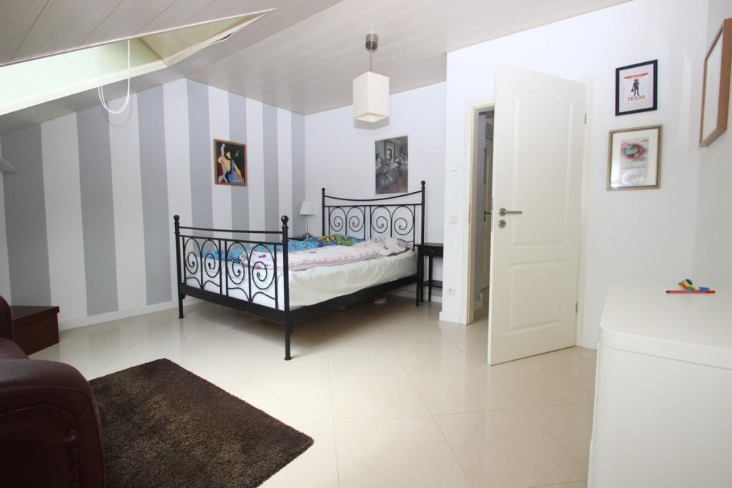 Ein großes Schlafzimmer …