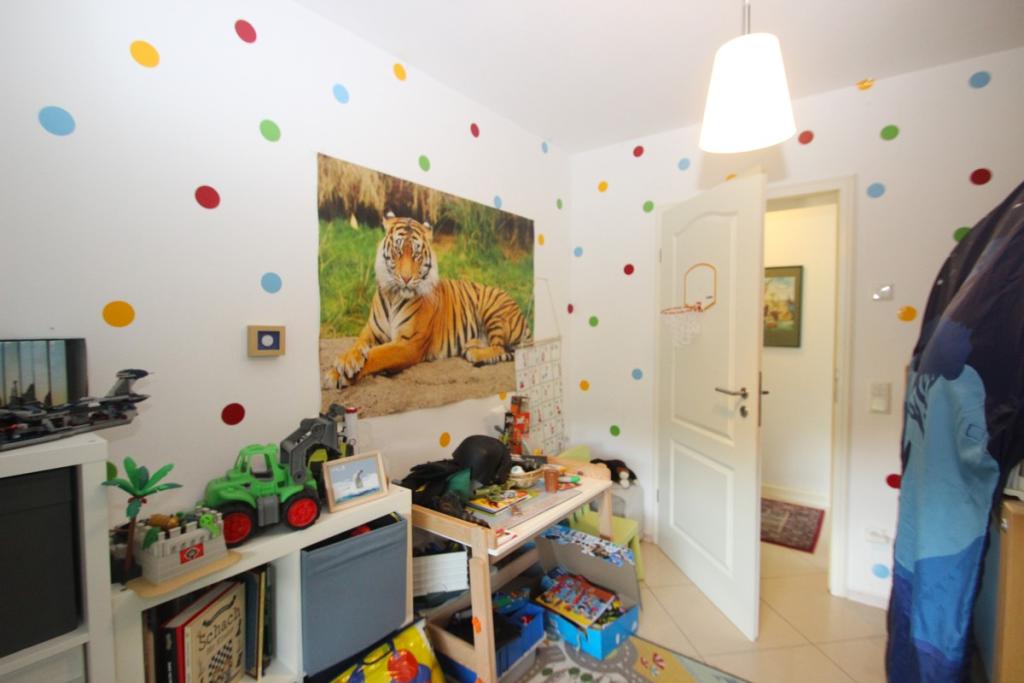 ... hell und freundlich ...