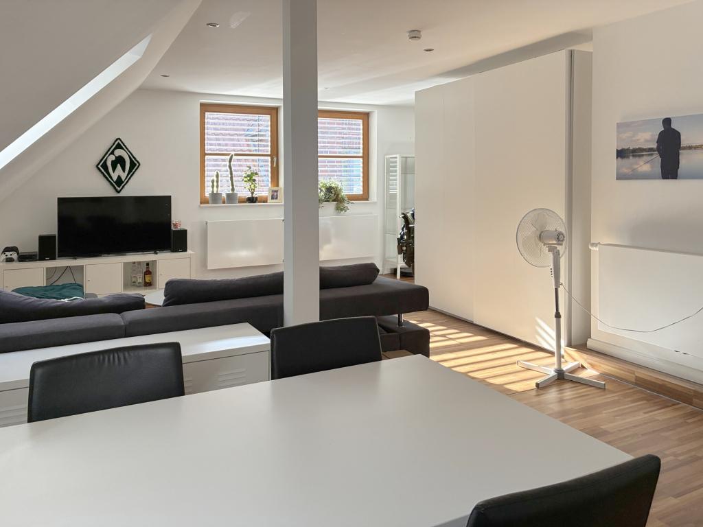 Single-Wohnung in bevorzugter Wohnlage mit hochwertiger Ausstattung - Photo 2