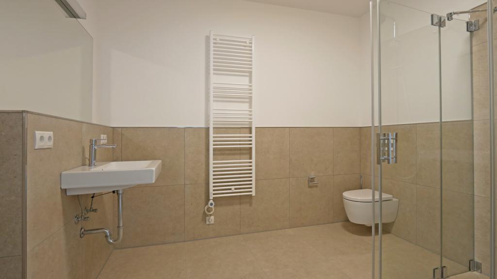 Top-Lage trifft Wohnkomfort – 3-Zimmer-Wohnung mit Balkon - Photo 3