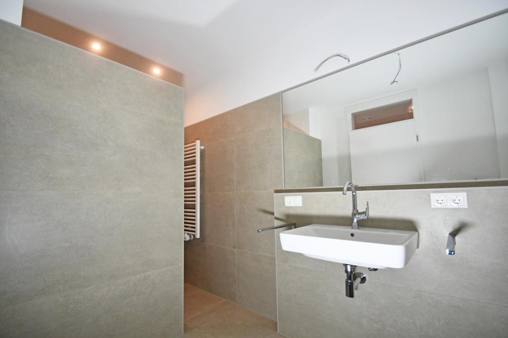 Moderne 2-Zimmer-Wohnung mit Terrasse - Erstbezug! - Foto 2