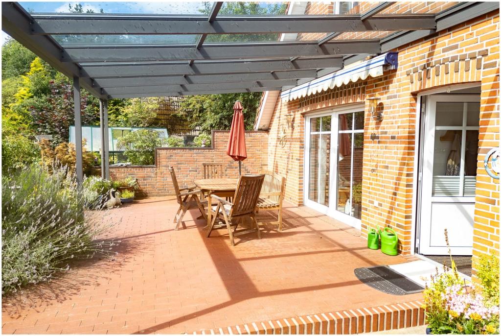 überdachte Terrasse