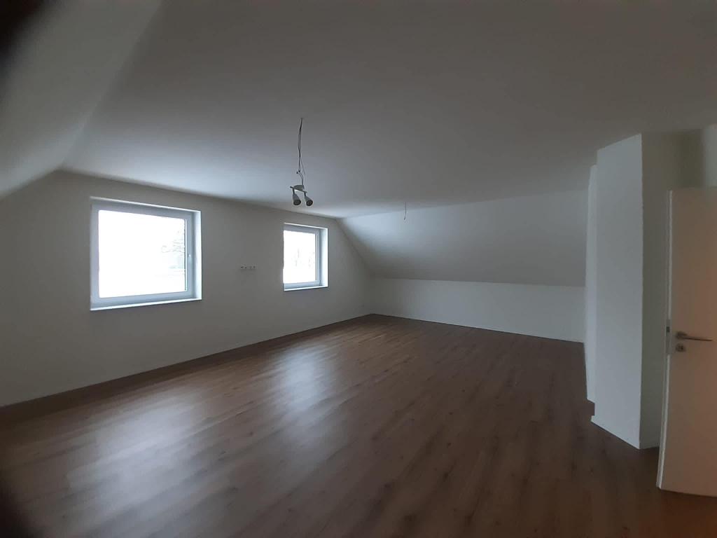 ***3 Zimmer Dachgeschosswohnung*** - Foto 2