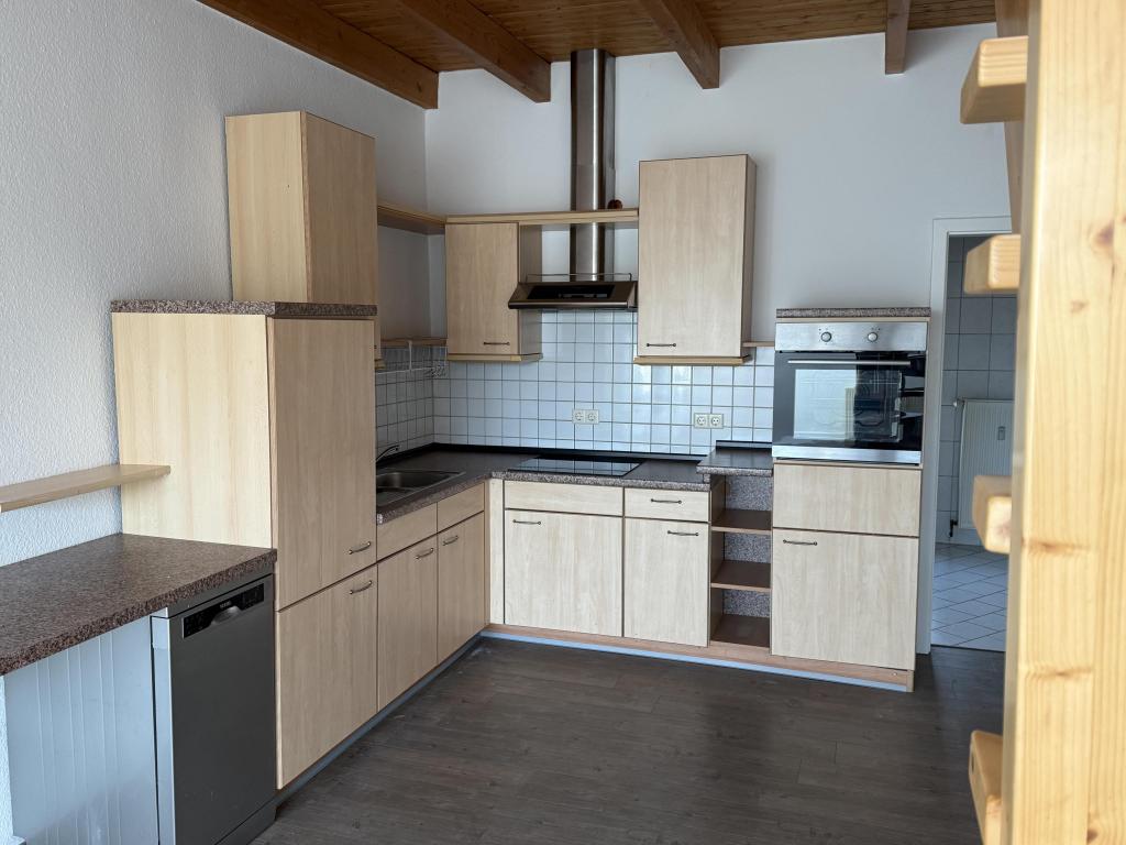 ***Gemütliche Single-Wohnung auf zwei Etagen im Dachgeschoss*** - Photo 1