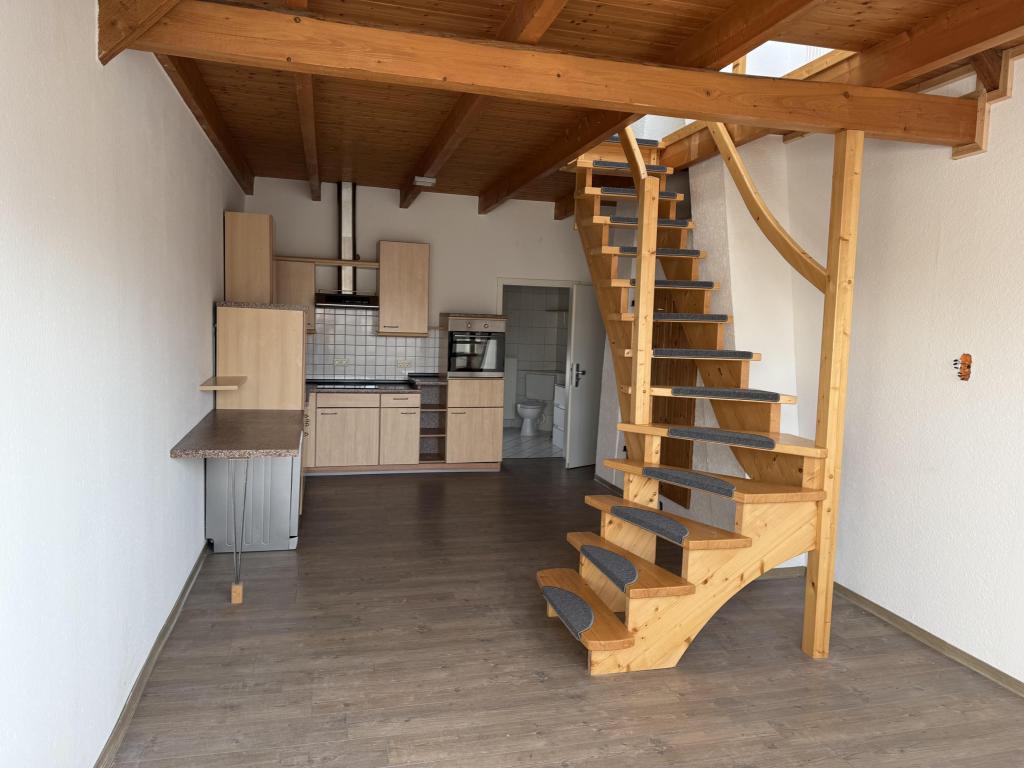 ***Gemütliche Single-Wohnung auf zwei Etagen im Dachgeschoss*** - Photo 2