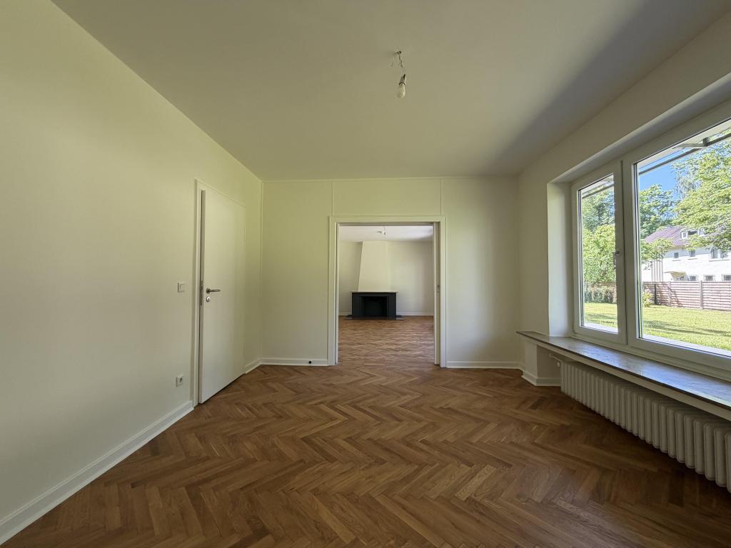 Großzügiges Einfamilienhaus in begehrter Stadtparklage von Gütersloh - Foto 3