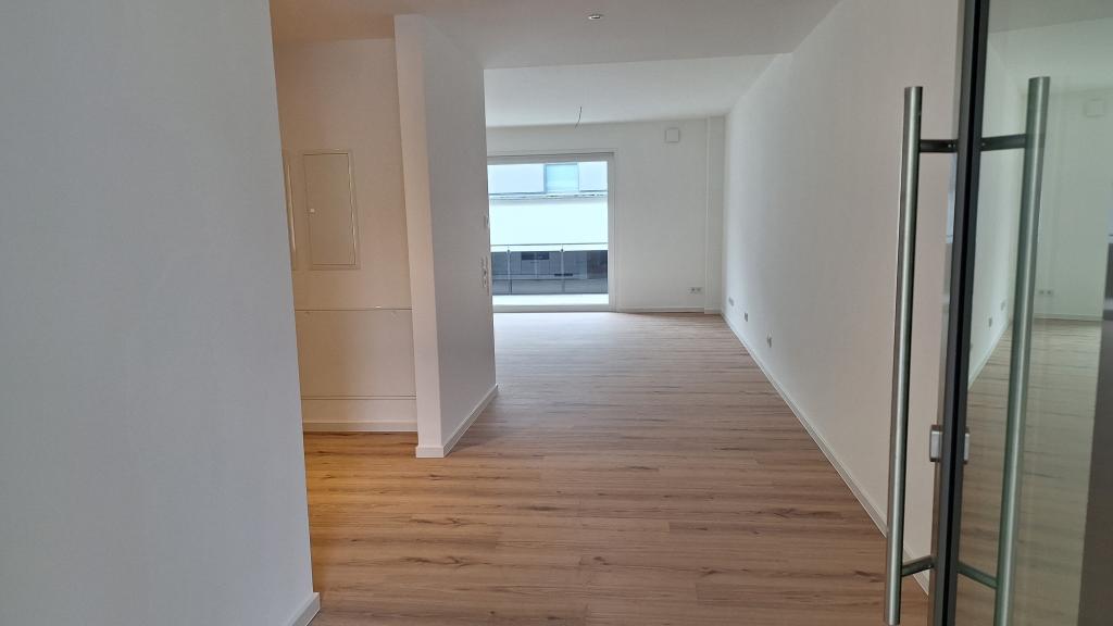 Moderne 2-Zimmer-Neubauwohnung mit Balkon im 1. Obergeschoss - Foto 1