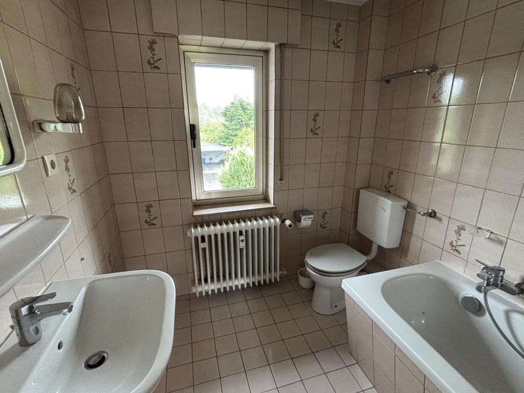 Geräumige 4-Zimmer-Wohnung im Dachgeschoss mit Fernsicht in Bad Oeynhausen - Volmerdingsen - Foto 3