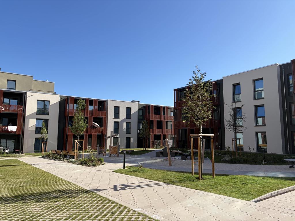 Lebensqualität im neuen Wohnquartier "Grünheide" - Stadtnah wohnen und im Grünen leben! - Photo 3